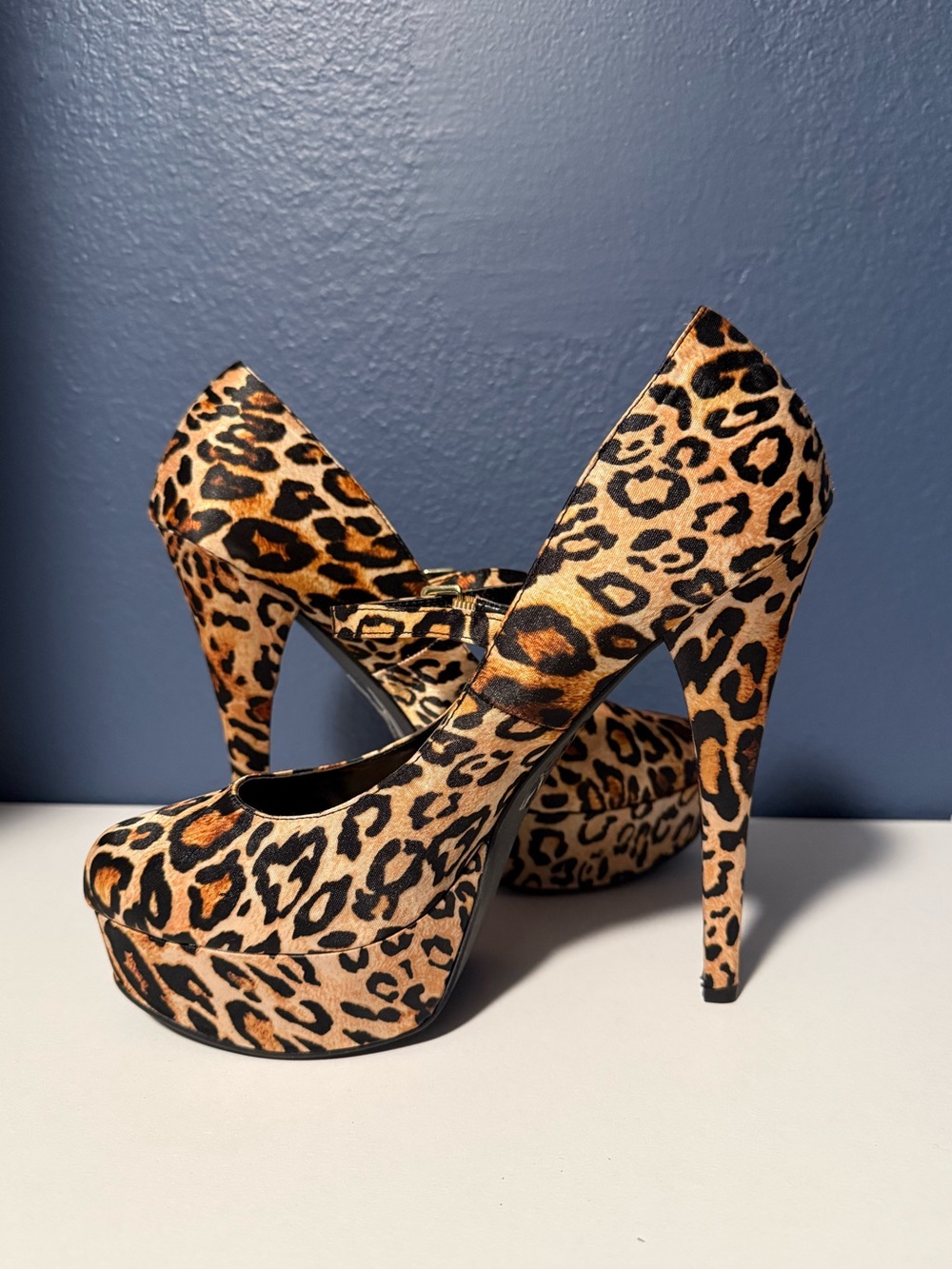 Socialite by ShoeDazzle Leopard Print Platform Mary Jane Style Stilettos Size 10 - Picture 2 of 8